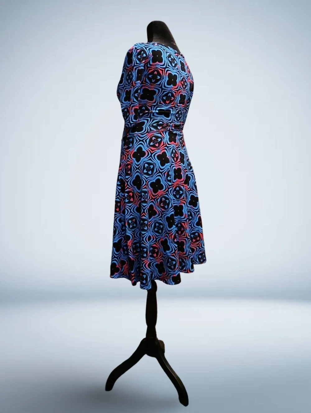 LuLaRoe S Blue Black Red Geometric Knit Knee Length A-Line Dress Scoop Neck - Picture 3 of 9